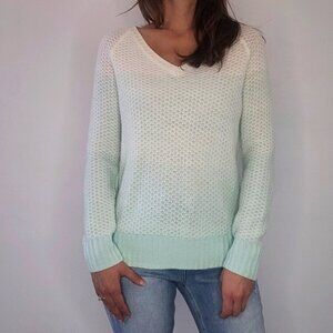 SO V-Neck White to Turquoise Ombre Long Sleeve Sweater Size Medium